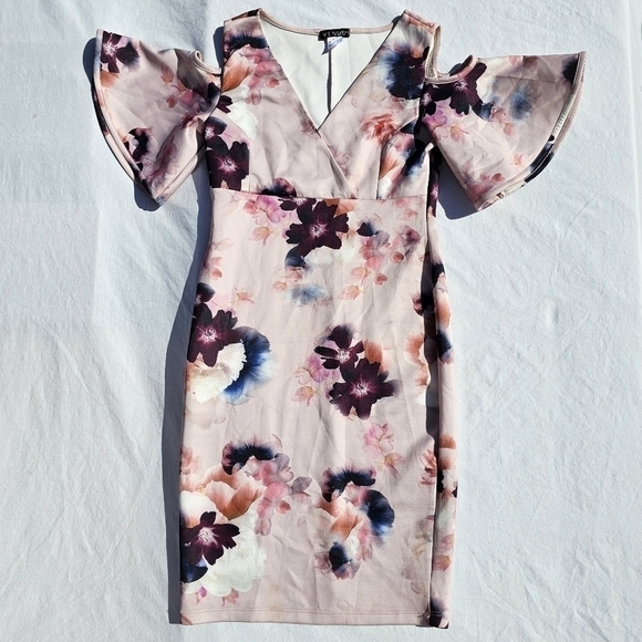 VENUS Dresses & Skirts - Venus floral design cold shoulder dress pink purple and blue size small